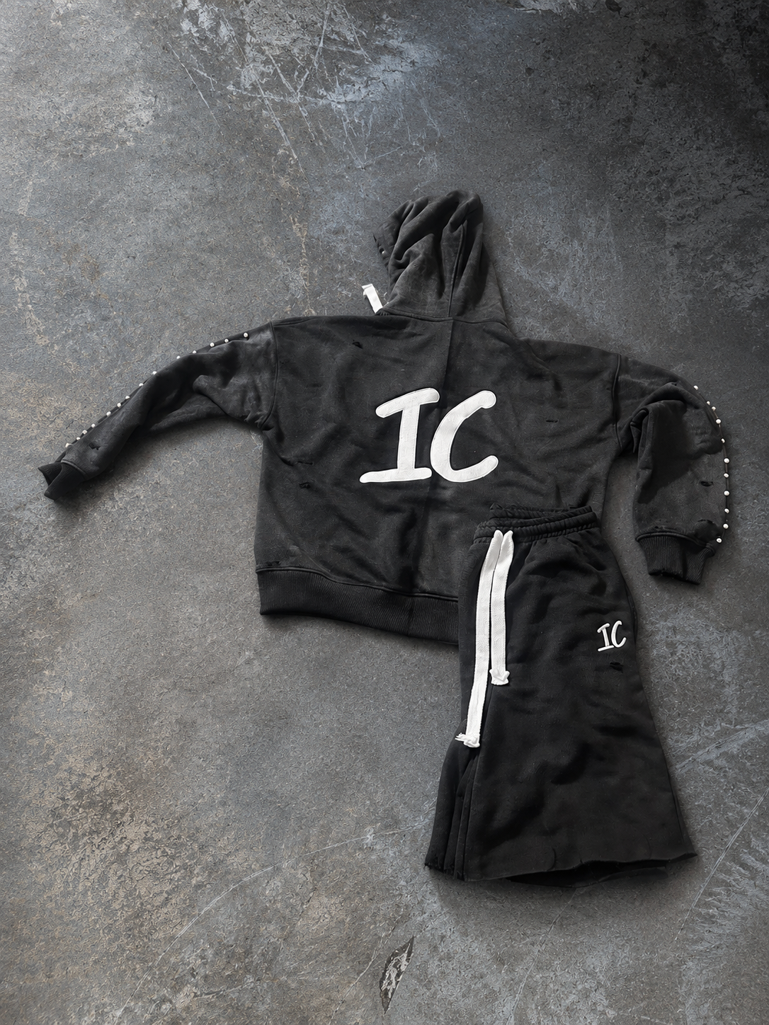 IC “Graphite” Vintage Set