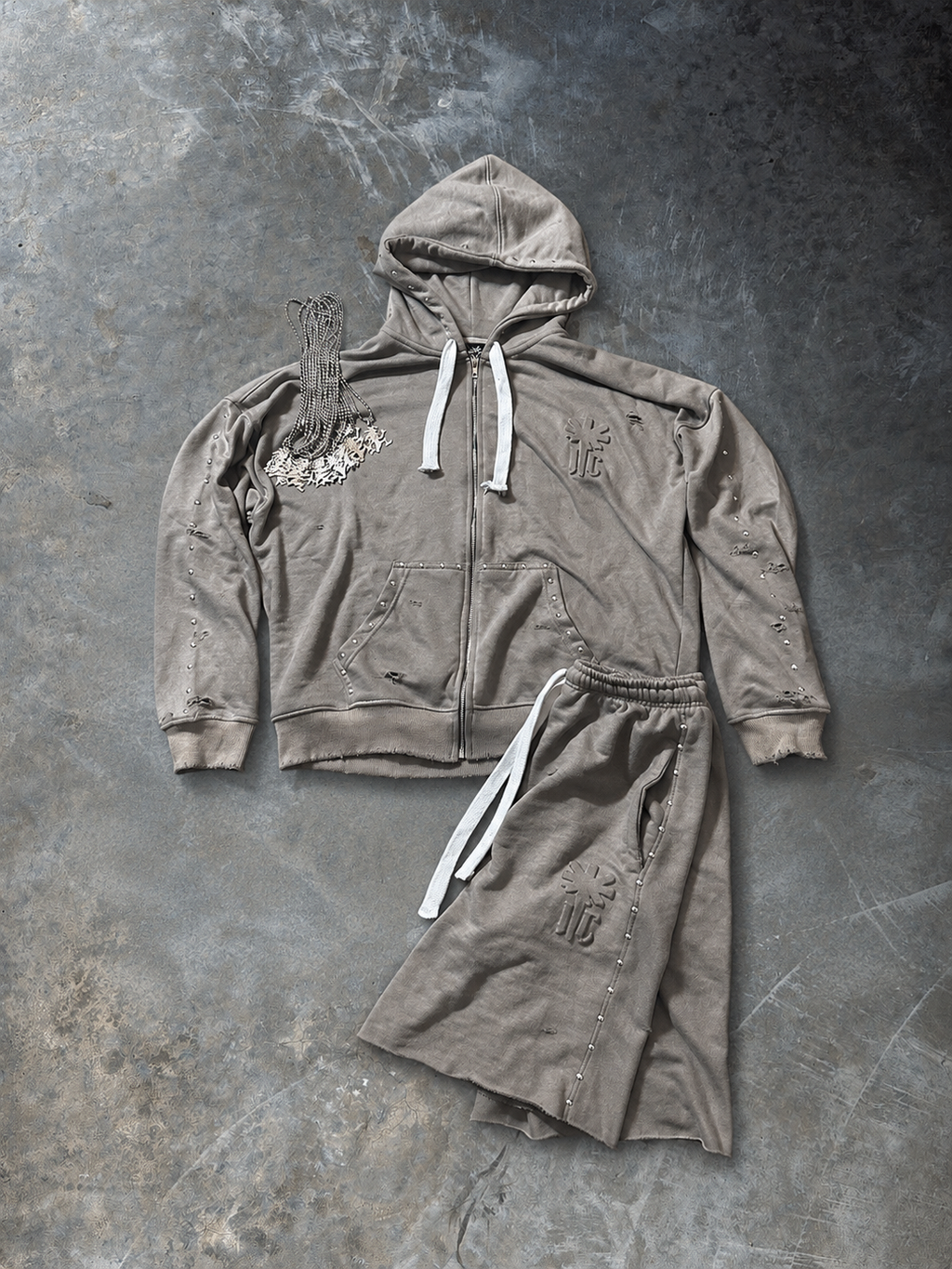 IC “Clay Gray” Vintage Set
