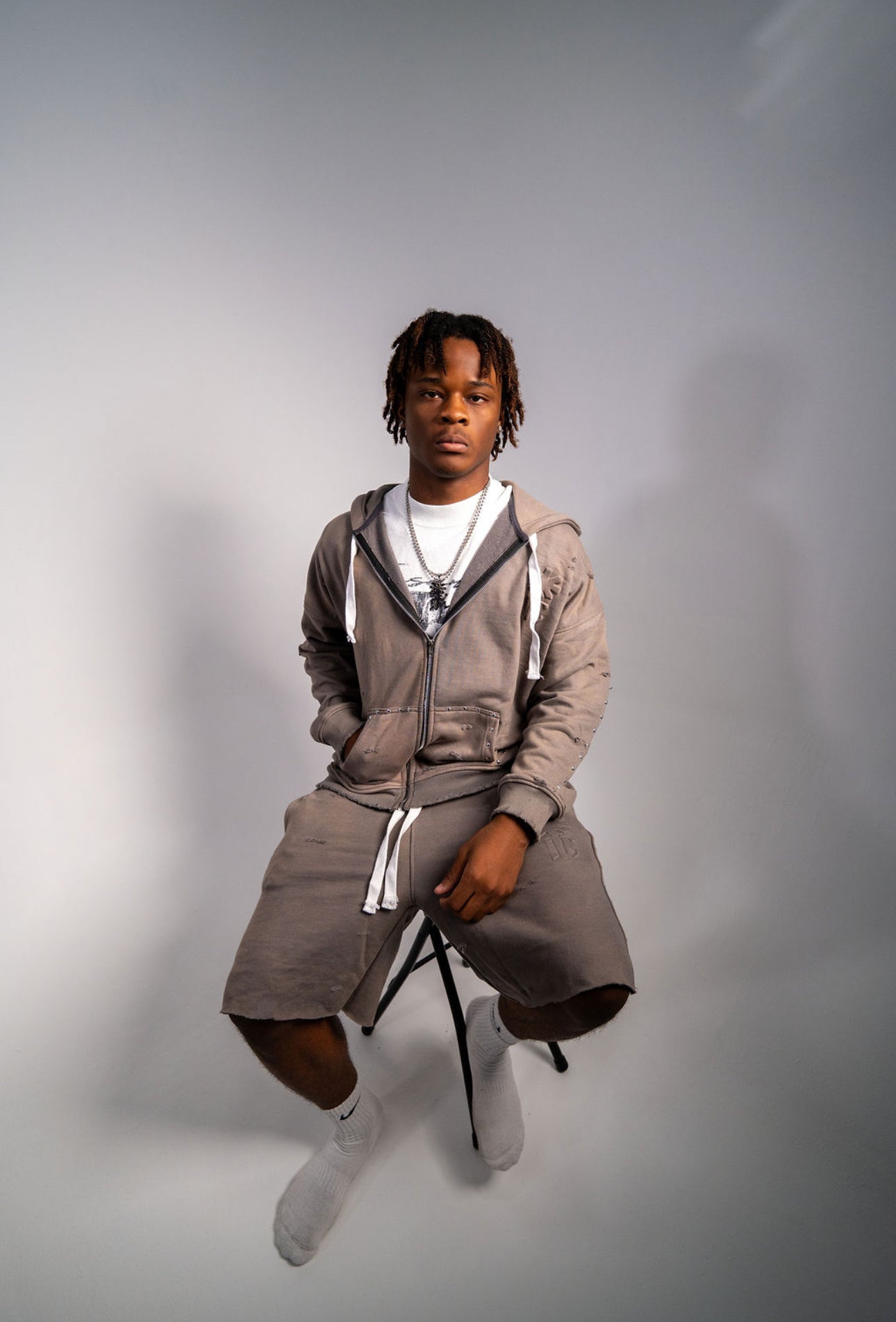 IC “Clay Gray” Vintage Set