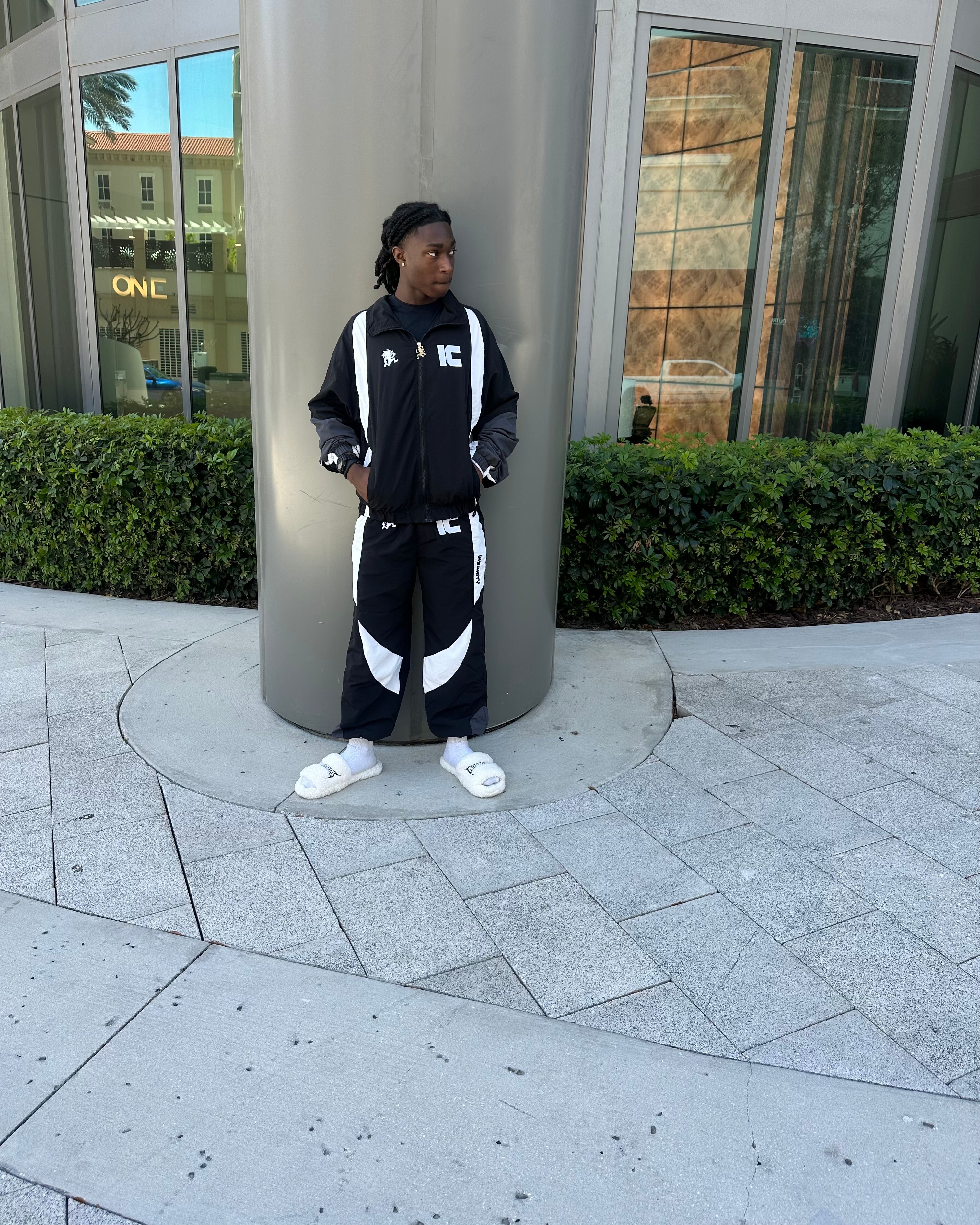 Black Trackset (Pre-Order)