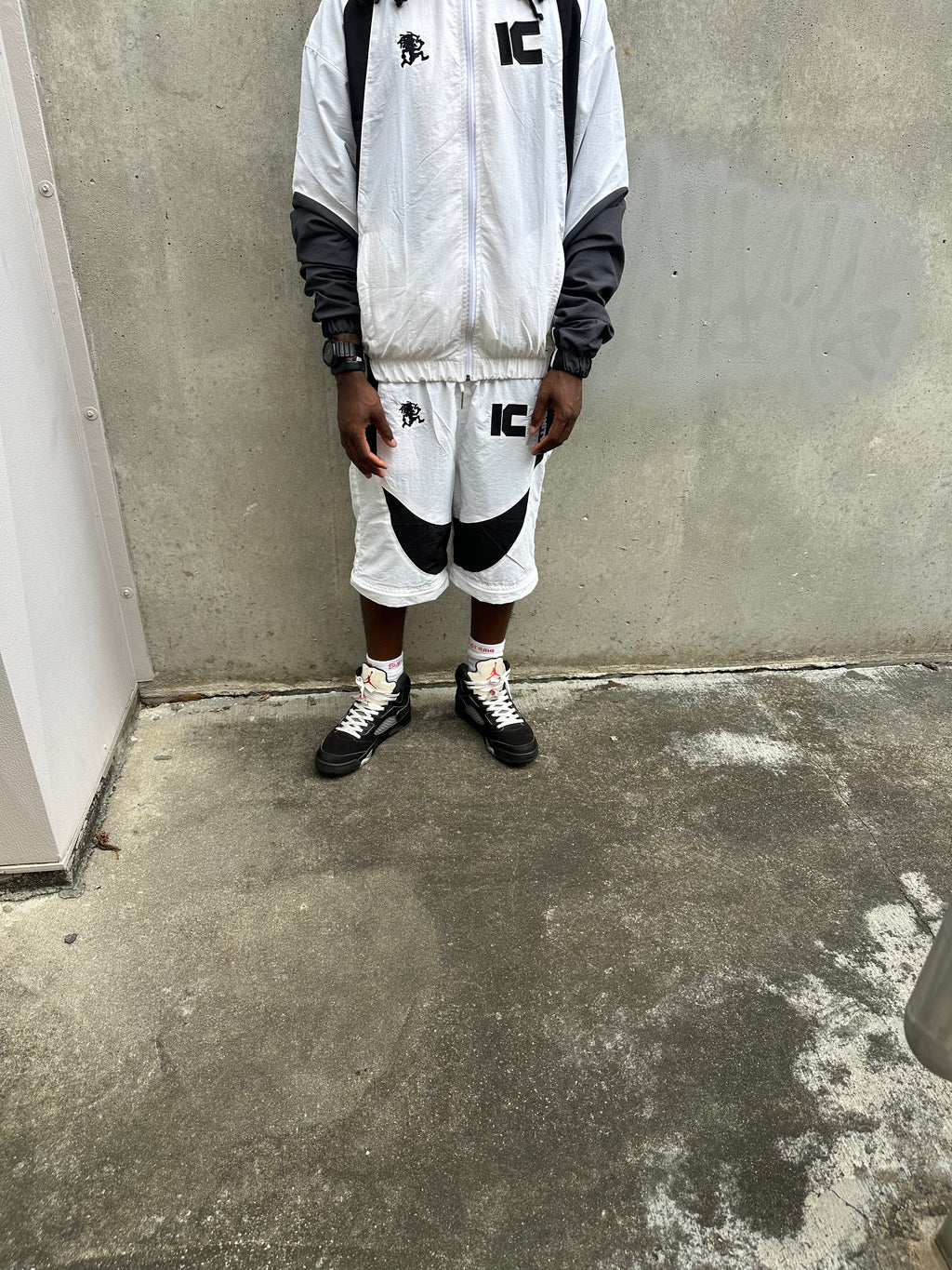 White Trackset